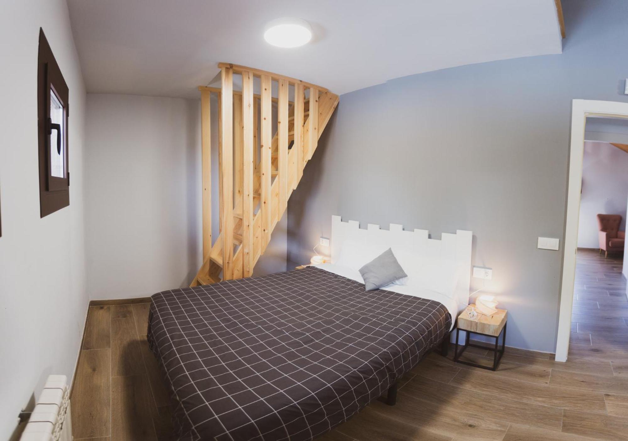 Coll De Port Hostel Tuixen Ngoại thất bức ảnh