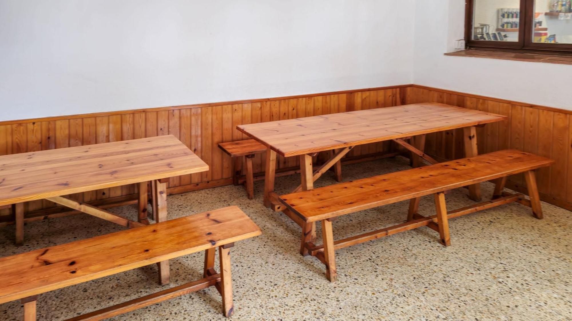 Coll De Port Hostel Tuixen Ngoại thất bức ảnh